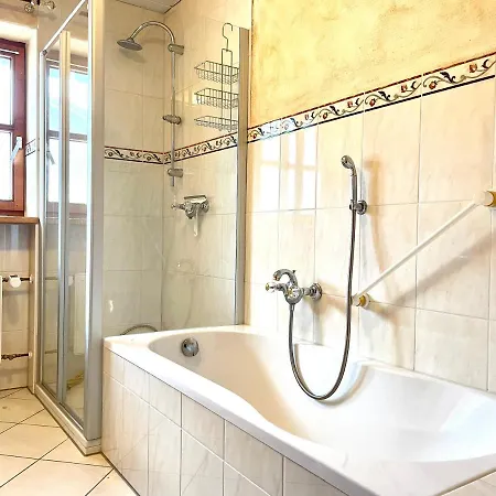 Apartment Burgberg *