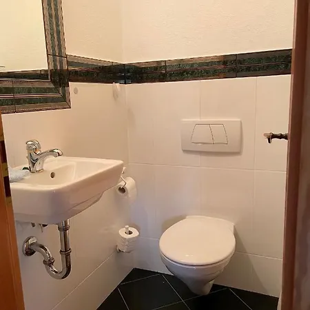 Burgberg Apartment *