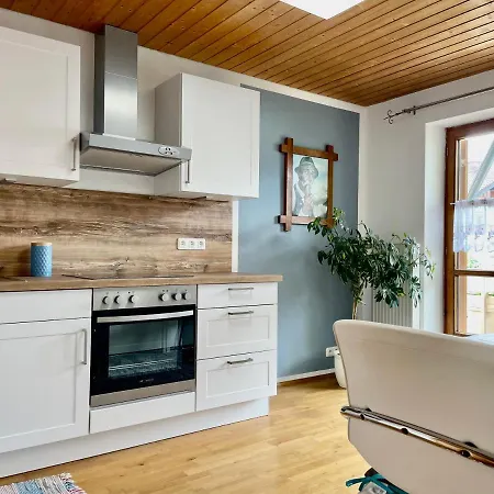 Burgberg Apartment *